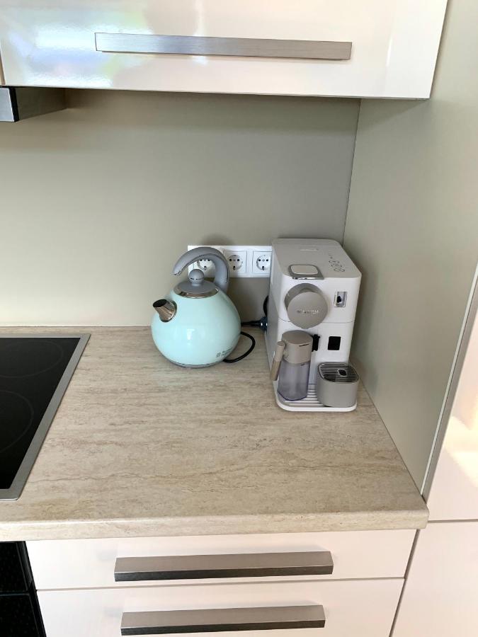 Six - One Seven Apartment Кобленц Екстериор снимка